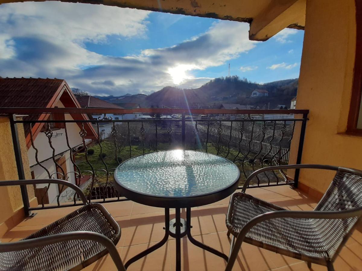 Pensiunea Montan Din Bran,Sat Simon Spa Indoor Bran  Luaran gambar