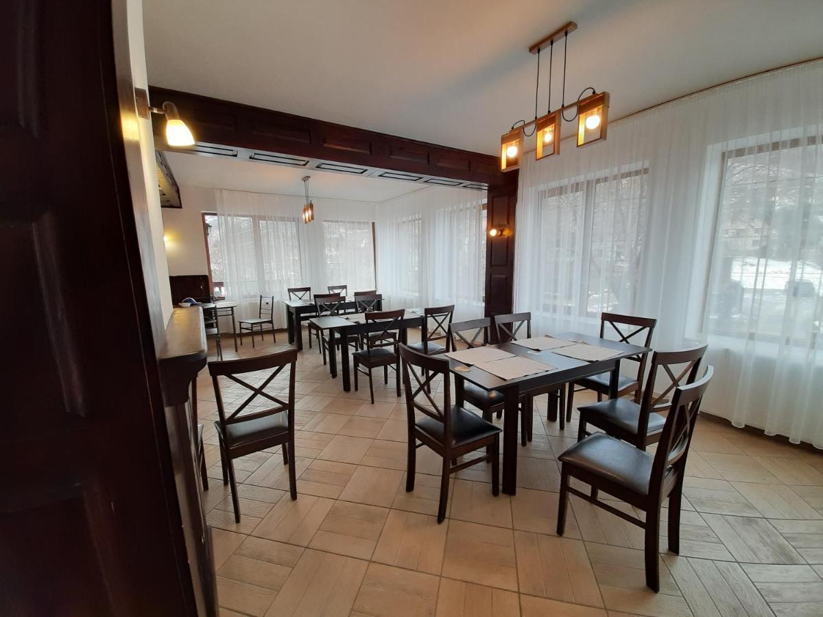 Pensiunea Montan Din Bran,Sat Simon Spa Indoor Bran  Luaran gambar