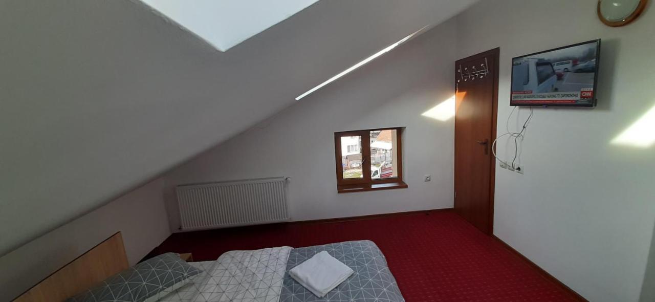 Pensiunea Montan Din Bran,Sat Simon Spa Indoor Bran  Luaran gambar