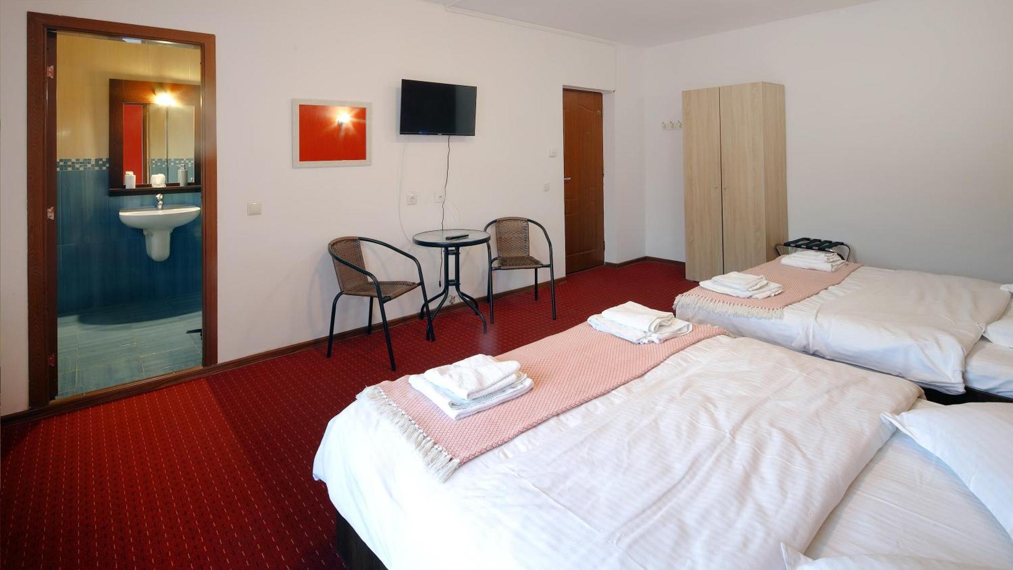 Pensiunea Montan Din Bran,Sat Simon Spa Indoor Bran  Luaran gambar